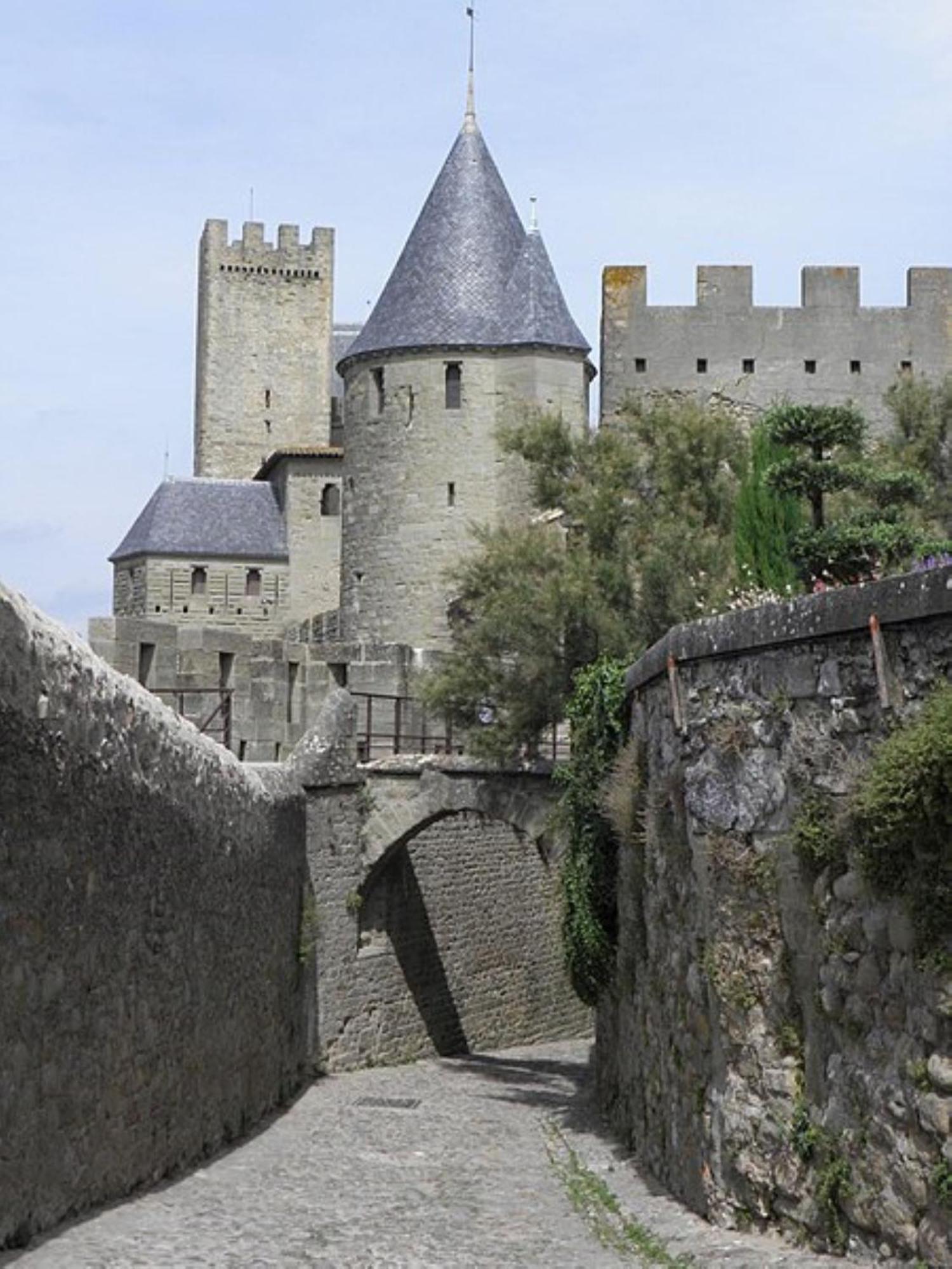 Le Logis Des Remparts Coeur De La Cite Medievale Et Parking Inclus Carcassonne Exterior photo